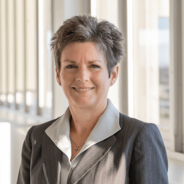 Angela Ripper headshot