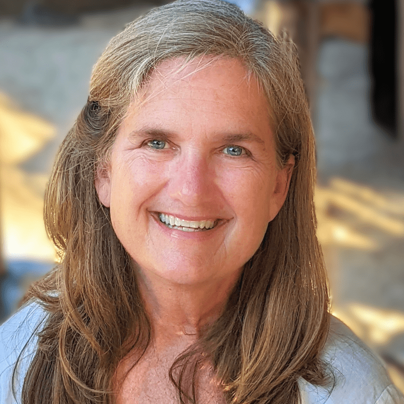 Heather Bussing headshot