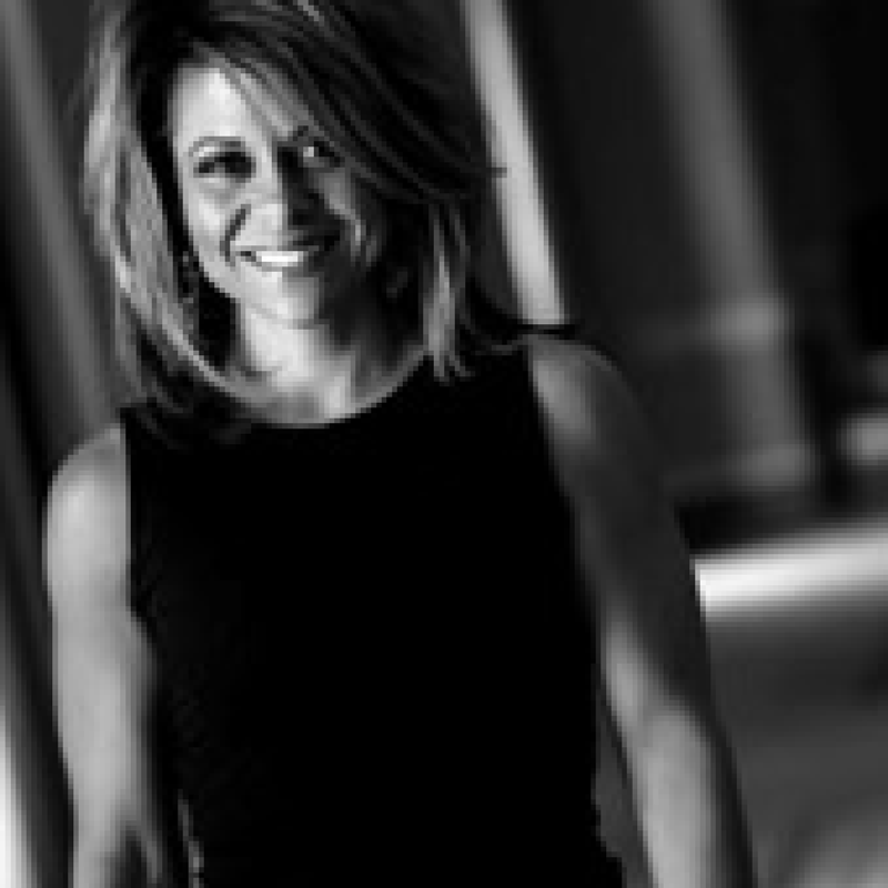 Jess Von Bank headshot