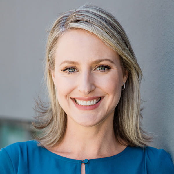 Kristen Lee headshot